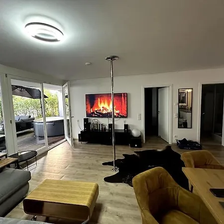 Zetrale Zweizimmerwohnung Mit Whirlpool